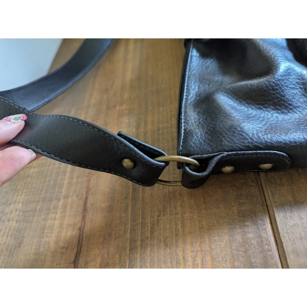 Vintage Black Faux Leather Shoulder Bag Purse with Buckled Pockets‎ Trendy